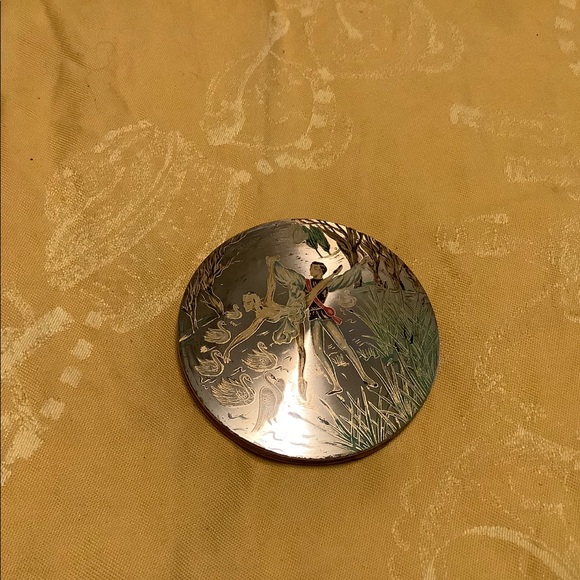 VINTAGE LE RAGE POWDER MAKEUP  COMPACT - Picture 2 of 6